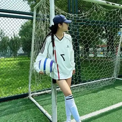 丁晨诗
